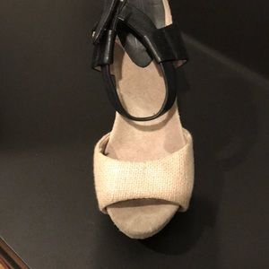 Women’s canvas heels